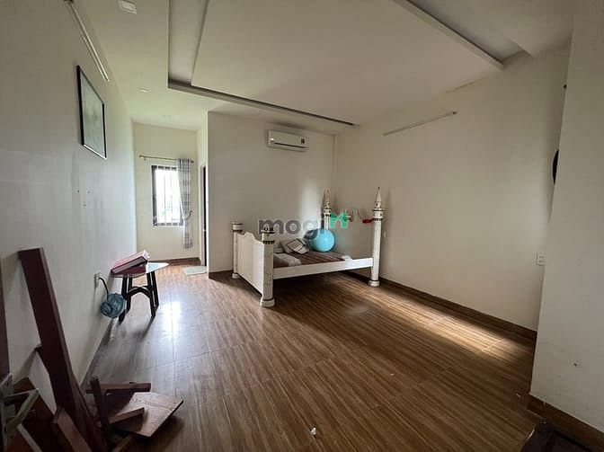 Hình ảnh Cho thuê nhà 2,5 tầng 200m2 đường Lê Ấm, Hoà Xuân
