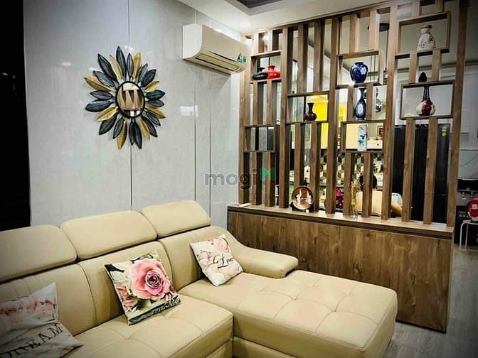 Hình ảnh Cho thuê nhanh Kingston Phú Nhuận 82m2,2PN,2WC,Nội thất đầy đủ