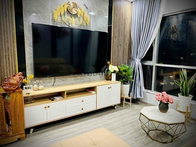 Hình ảnh Cho thuê nhanh Kingston Phú Nhuận 82m2,2PN,2WC,Nội thất đầy đủ