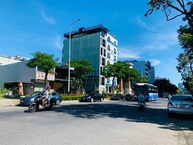 Hình ảnh Cho thuê dài hạn cặp đất 200m2 đường Trần Hưng Đạo ngay Monarchy