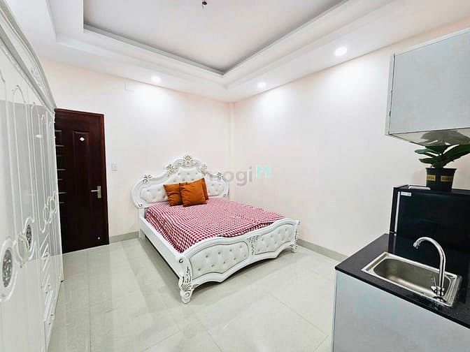 Hình ảnh Cho thuê studio 25m2 cửa sổ trời ngay Hồng Bàng