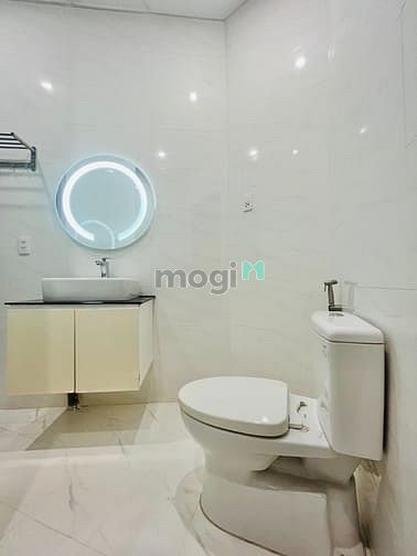 Hình ảnh Mb6623 nạp rút nhanh chóng studio full nội thất cửa sổ thoáng mát Tân Quy Q7