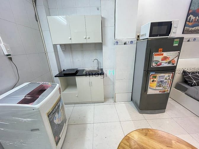 Hình ảnh Cho thuê Studio Full nội thất Q1 ngay phố Bùi Viện rộng 35m2