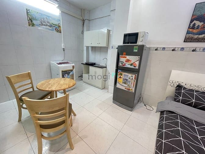 Hình ảnh Cho thuê Studio Full nội thất Q1 ngay phố Bùi Viện rộng 35m2