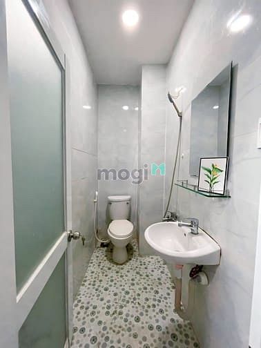 Hình ảnh Bóc Tem Căn Phòng 35M2 Full Nội Thất Ngay Mặt Tiền Tạ Quang Bửu Q8