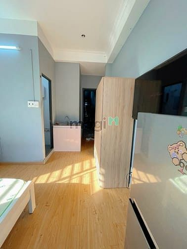 Hình ảnh Cho thuê phòng ban công rộng tại Quận 3