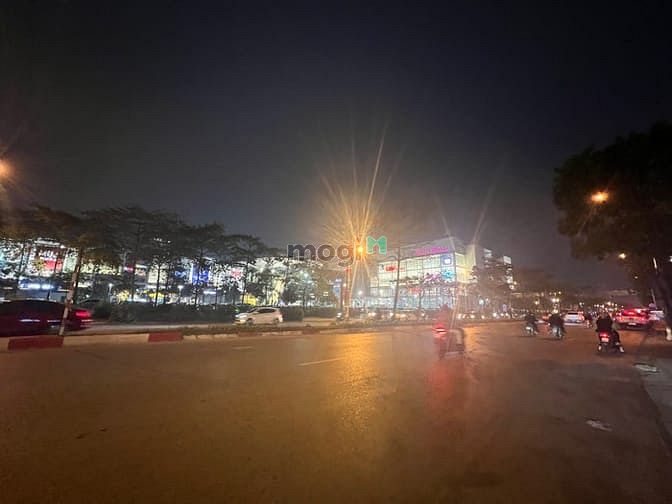 Hình ảnh Bán đất phố cổ linh, đối diện aeon mall long biên, ngõ thẳng tắp, ô