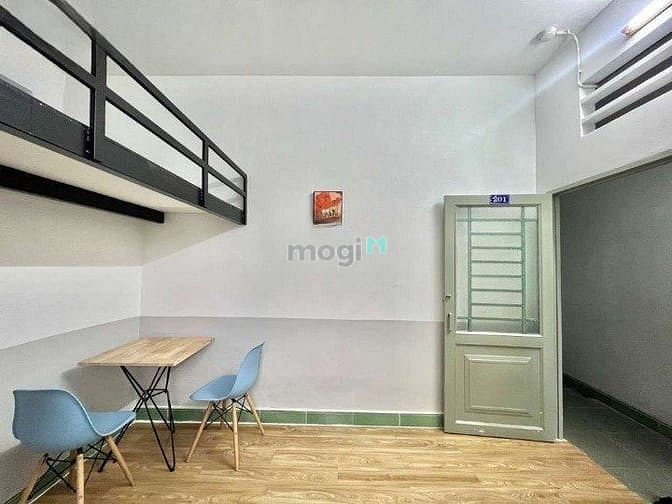 Hình ảnh Phòng xinh có gác gần đường Cộng Hòa