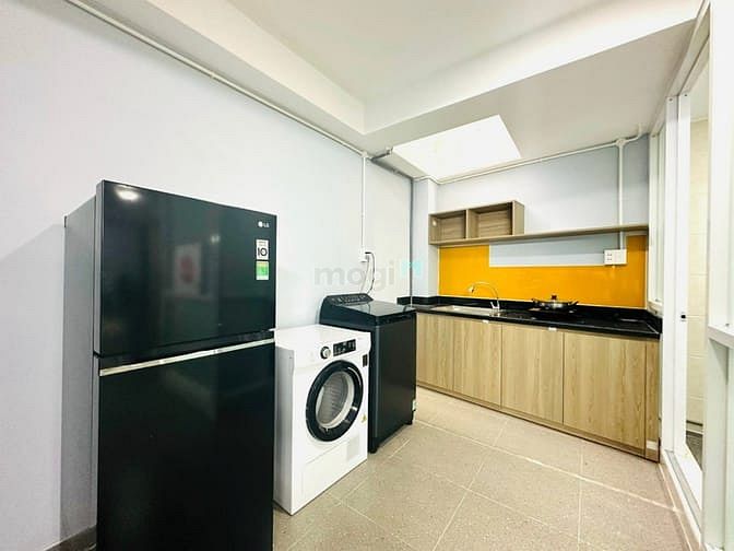 Hình ảnh 2pn full nội thất có bancon, vào ở liền được