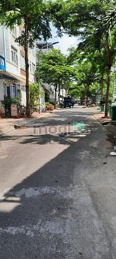 Hình ảnh Bán lô đất 2mt kdc P.Tân Phong Quận 7, Ngang 5x21m vuông vức
