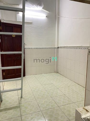 Hình ảnh Trống 1 phòng gần đại học Văn Hiến