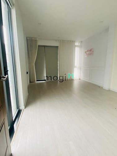 Hình ảnh Cho thuê nhà hẻm xe hơi đường Lê văn sỹ. Tân bình