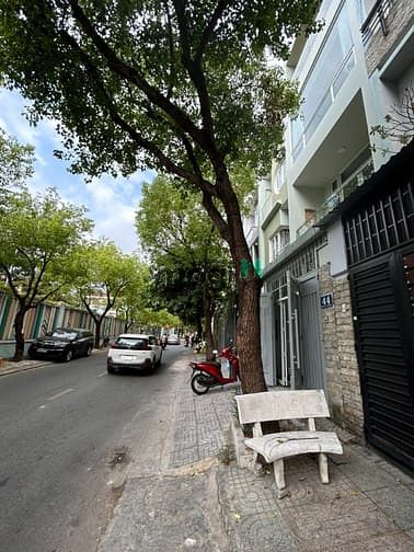 Hình ảnh Cho thuê nhà mặt tiền đường 32 Tân phong, Quận 7, TP.HCM.