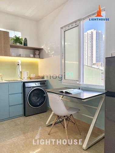 Hình ảnh Hệ thống CHDV Q10 phòng rộng 40m2 thang máy đầy đủ dịch vụ đường 3/2