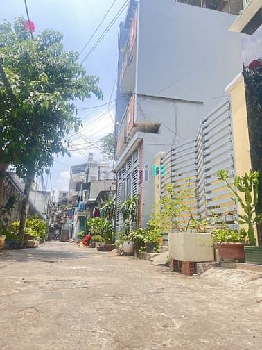Hình ảnh Bán nhà tân phú giáp tân bình 64M2 2 Tầng  chỉ 6..TỶ