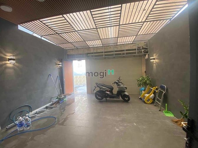 Hình ảnh Hàng hiếm nhà Quang Trung, Hiệp Phú, Q9, 110m2, 4 tầng, ngang 5m3.