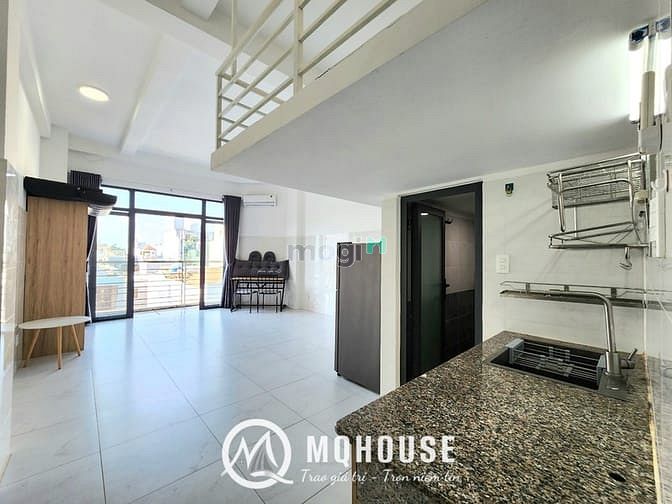 Hình ảnh Căn Hộ Duplex cửa sổ Bancol siêu to ngay Cộng Hoà