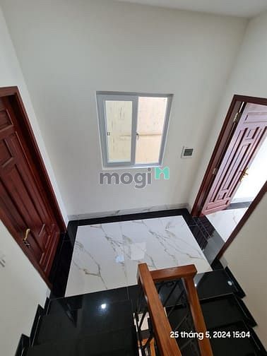 Hình ảnh Bán nhà HXH 8m Hòa Bình, đối diện Đầm Sen.
