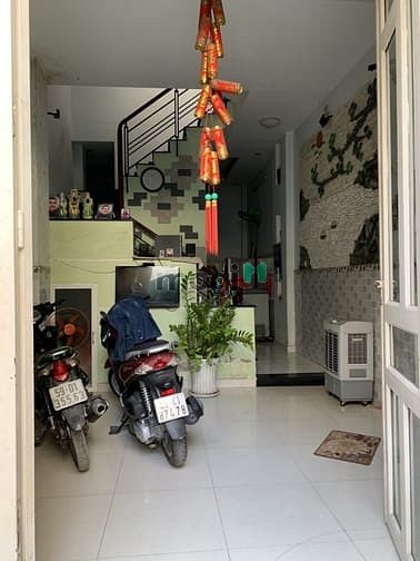 Hình ảnh Bình Tân sát Tân phú HXH , 50m2, 3 tầng . Giá 4,65 tỷ TL