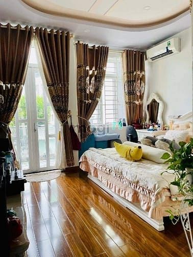 Hình ảnh Bán nhà hẻm xe hơi Lạc Long Quân, Q11, 4 tầng, 4,1x17M, 10,7 tỷ ( TL )