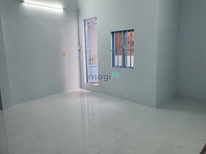Hình ảnh Nhà hẻm 4m cho thuê 5mx13m 3 phòng ngủ Lê Đình Cẩn, Bình Tân