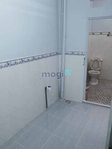 Hình ảnh Nhà hẻm 4m cho thuê 5mx13m 3 phòng ngủ Lê Đình Cẩn, Bình Tân