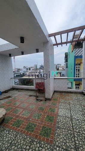 Hình ảnh Hẻm 5m 351/1F Lạc Long Quân 6x9m 3L 3pn 3wc đủ NT