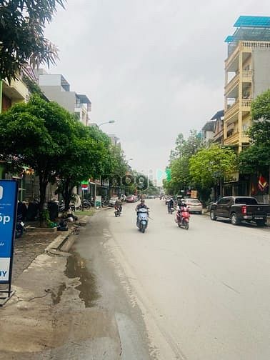 Hình ảnh bán nhà tổng cục 5 Yên xá 100m2 5 tầng mt 5m khu vực trung tâm