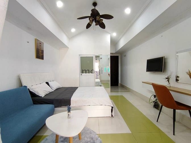 Hình ảnh Cho thuê studio có ban công ngay CMT8, Quận 1