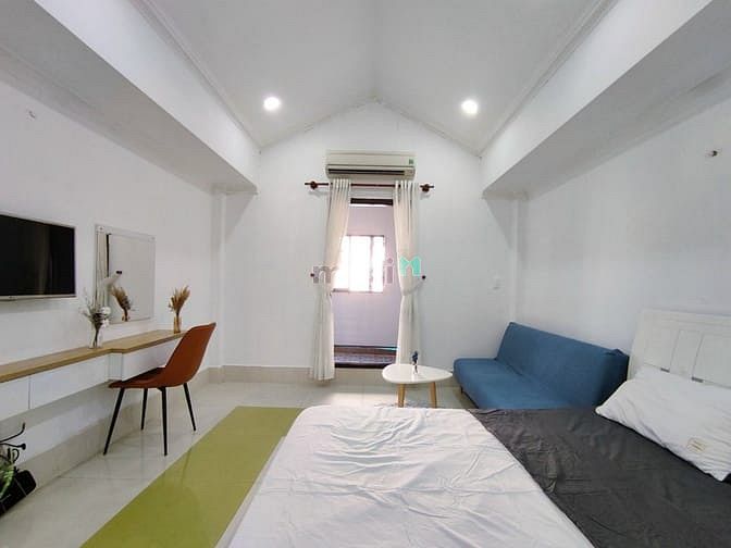 Hình ảnh Cho thuê studio có ban công ngay CMT8, Quận 1