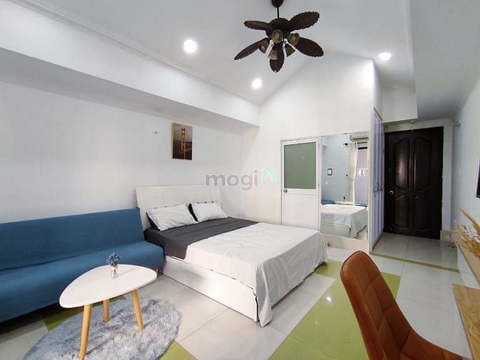 Hình ảnh Cho thuê studio có ban công ngay CMT8, Quận 1