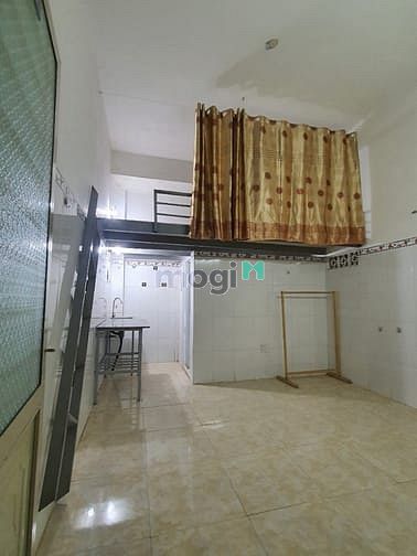 Hình ảnh Phòng 2tr7 30m2 rộng rãi Tân Bình