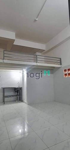Hình ảnh Phòng 2tr7 30m2 rộng rãi Tân Bình