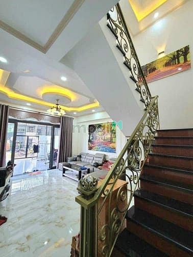 Hình ảnh Bán Nhà Sổ Hồng Riêng 200M2 3PN Mái Thái Bao Thuế Phí
