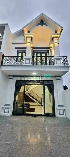 Hình ảnh Bán Nhà Sổ Hồng Riêng 200M2 3PN Mái Thái Bao Thuế Phí
