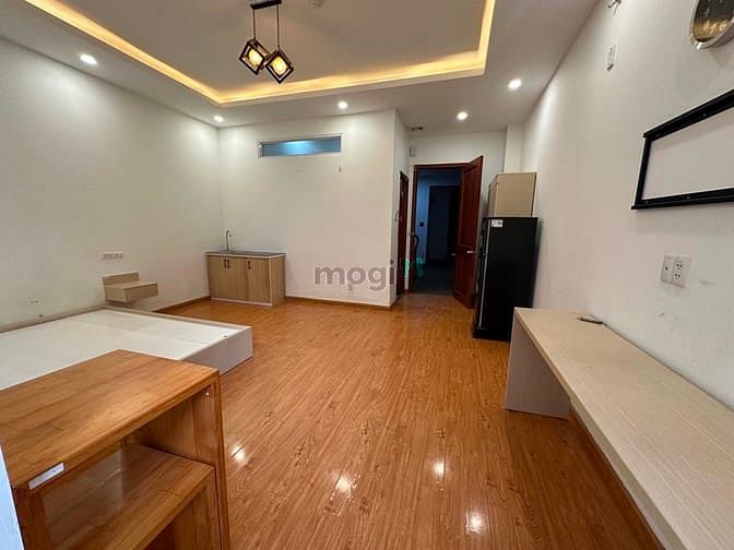Hình ảnh Cho thuê studio có cửa sổ thoáng mát ngay Nguyễn Trãi, Q1