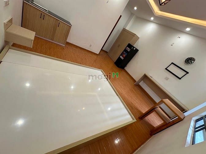 Hình ảnh Cho thuê studio có cửa sổ thoáng mát ngay Nguyễn Trãi, Q1