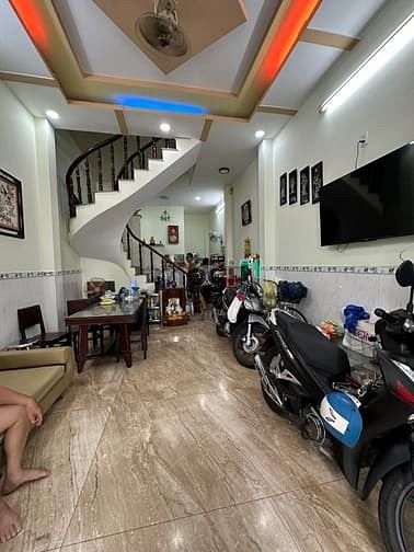 Hình ảnh Tân Phú ,HXH ,50m2, 4 tầng , . Giá 6,15 tỷ