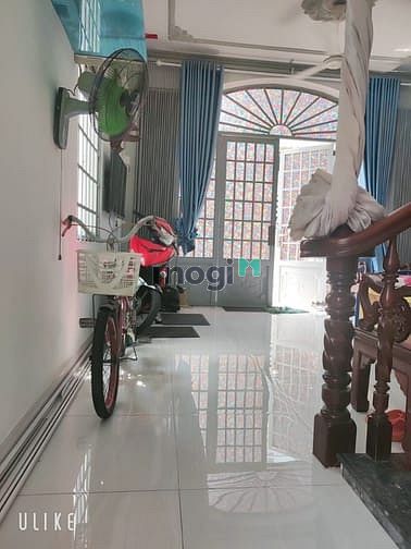 Hình ảnh Tân Phú ,HXH, 45m2, 2 tầng .Giá 4,5 tỷ TL