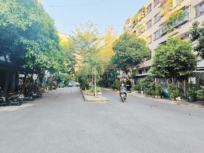 Hình ảnh Nhà 100m2 đường số 49 Bình Trưng Đông Quận 2 Tp Thủ Đức