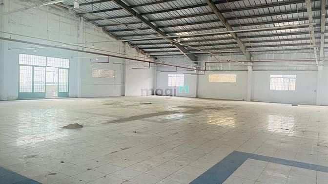 Hình ảnh Cho thuê kho đẹp trần cao DT 528m2, 800m2 ngay đường Bạch Đằng, T.Binh