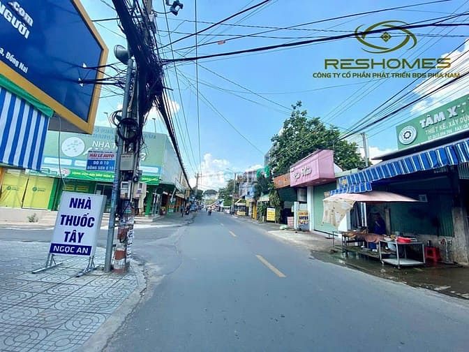 Hình ảnh Nhà đẹp 1 trệt 1 lầu đường Lý Văn Sâm