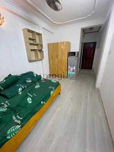 Hình ảnh Cho thuê studio có ban công ngay Cô Bắc, Q1