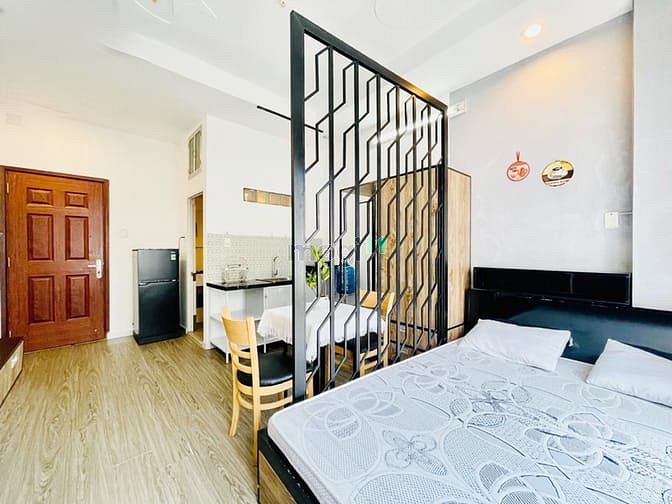 Hình ảnh Cho thuê studio có cửa sổ thoáng mát ngay Trần Quang Khải, Q1