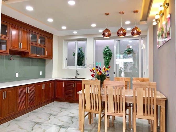 Hình ảnh Cho thuê nhà mới Full nội thất hẻm 4m đường Phạm Văn Chiêu gần chợ,P9,