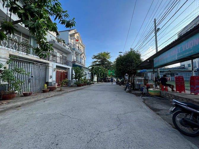 Hình ảnh Đất đường 23,hiệp bình chánh,phạm văn đồng,thủ đức,giá 12 tỷ/120m2,SHR