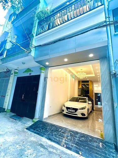 Hình ảnh 13.2 tỷ _ đường láng _ oto vào nhà _ thang máy