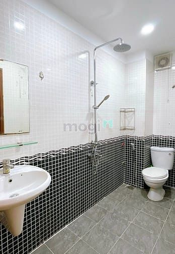 Hình ảnh Mb6623 nạp rút nhanh chóng studio bancon thoáng Hoàng Quốc Việt Q7