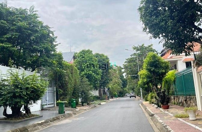 Hình ảnh Siêu rẻ lô đất MT ngay Vincom Thảo Điền ngang 5m chỉ 170tr/m2