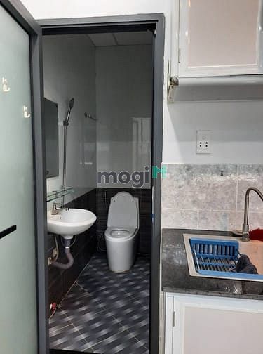 Hình ảnh ______Mb6623 nạp rút nhanh chóng STUDIO CAO CÂP_cửa sổ lớn thoáng _ gần LOTTE______